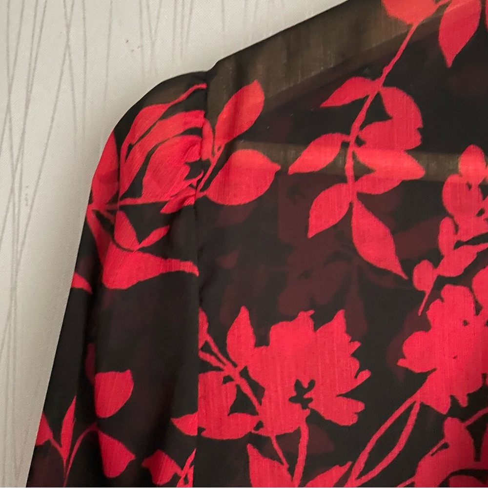 Chico’s Floral Print Red Black Sheer Ruffle Front Blouse US size 8/10 - Picture 13 of 16